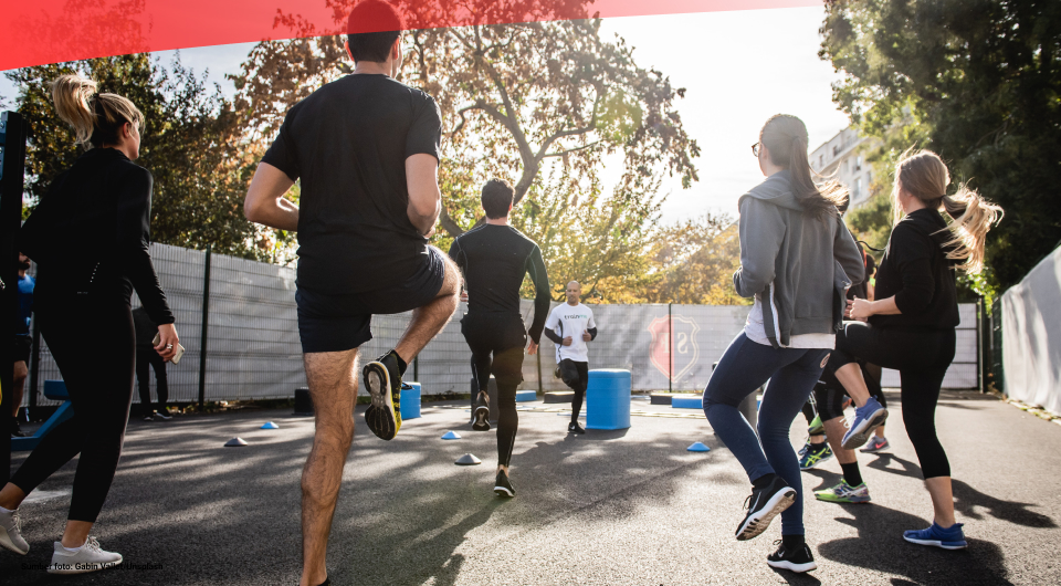 Sober Curious 2025: Kurangi Alkohol & Tingkatkan Kesehatan Mental Gen Z Indonesia